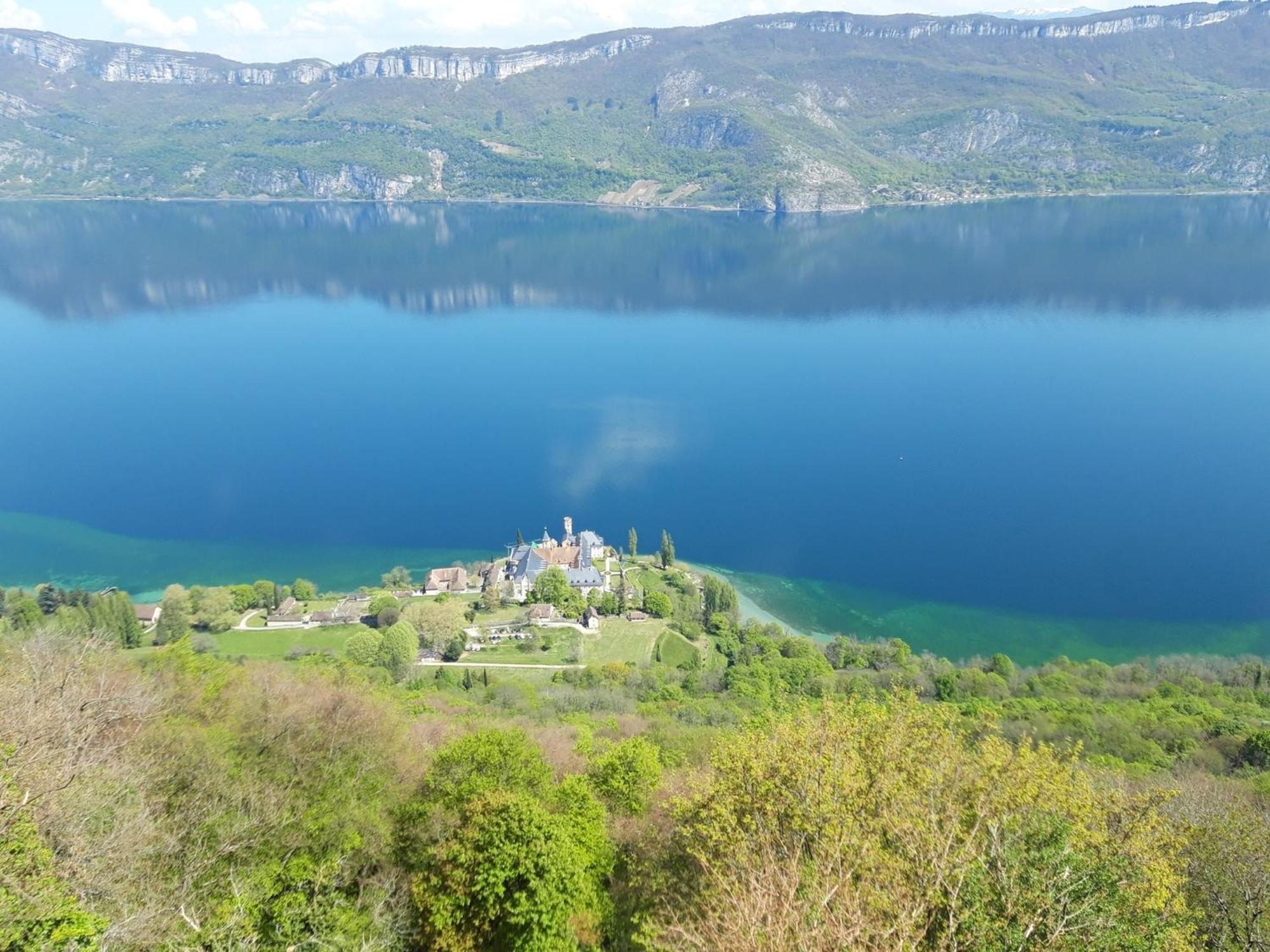 Valreley, Chambres Et Table D'Hotes Eco-Friendly Avec Bain Nordique Au Sud Du Massif Du Jura Champagne-en-Valromey Eksteriør bilde