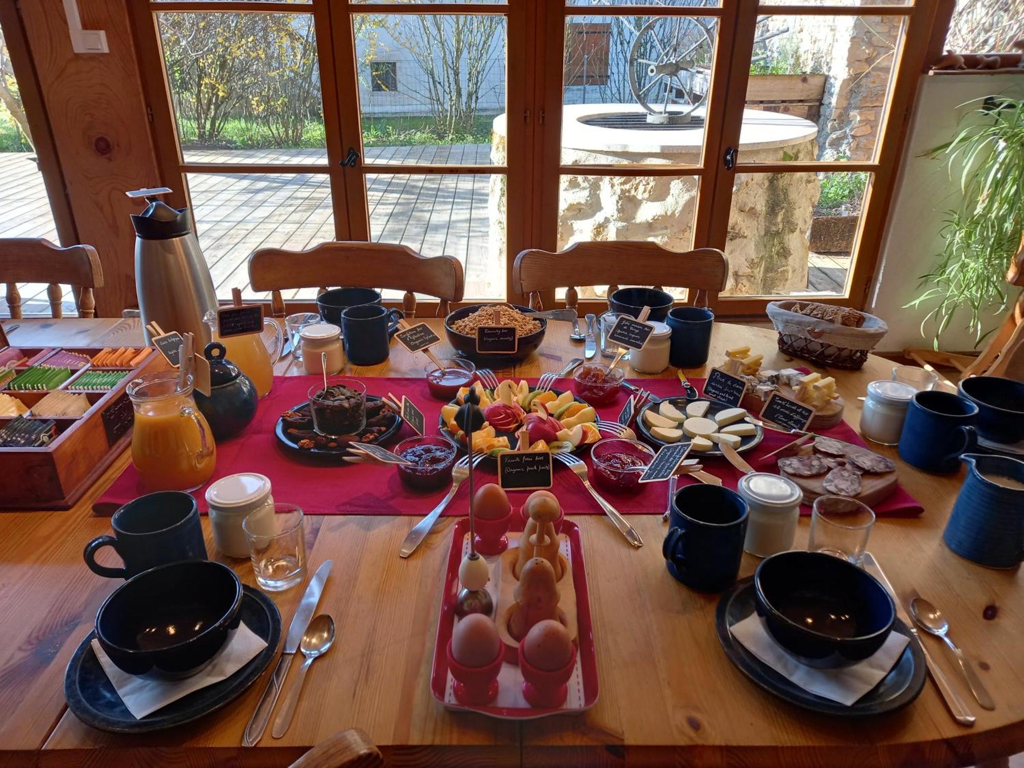 Valreley, Chambres Et Table D'Hotes Eco-Friendly Avec Bain Nordique Au Sud Du Massif Du Jura Champagne-en-Valromey Eksteriør bilde